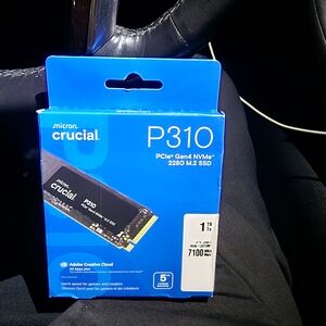 Crucial P310 Blue PCIe NVMe SSD Box